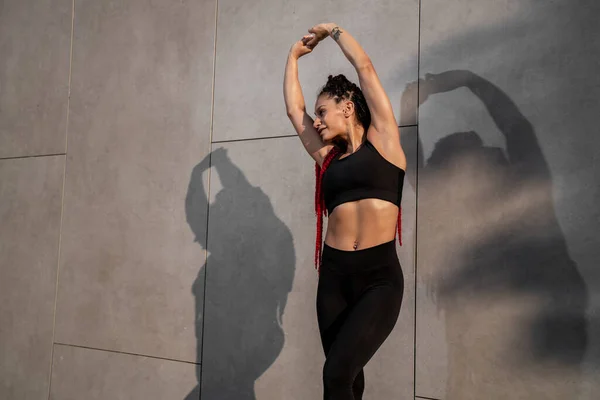 Fitness Portrait Exercise Happy Woman Gym Workout Training Body Motivation — kuvapankkivalokuva