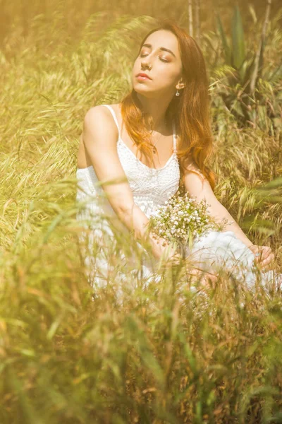 Portrait Red Haired Girl Flowers Lifestyle Spring Concept — Stock Photo, Image
