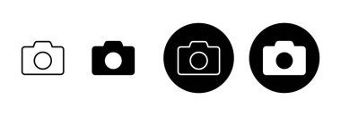 Kamera Simgesi vektörü beyaz arkaplanda izole edildi. Kamera sembolü. Kamera vektör simgesi