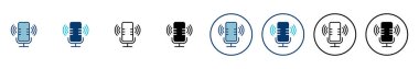 Beyaz arkaplanda izole edilmiş mikrofon simgesi vektörü. Mikrofon işareti. Karaoke mikrofon ikonu. Yayın mikrofonu işareti