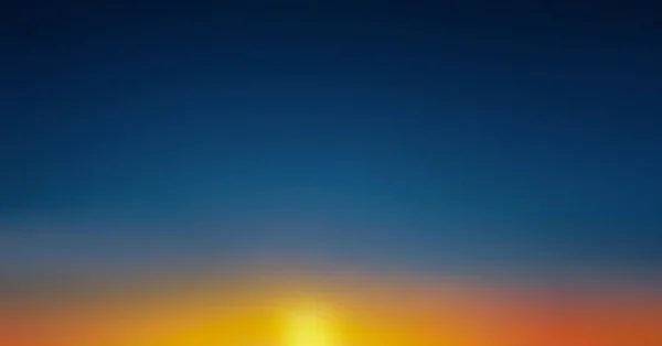 夕日の空 カラフルな夕暮れの空の地平線雄大な日の出 オレンジ 青空を背景にした絵のような劇的な牧歌的な自然 夕暮れの美しい水平線 — ストック写真