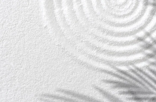 Песчаная Текстура Пальмовыми Листьями Тени Духовный Узор Японский Дзен Сад — стоковое фото