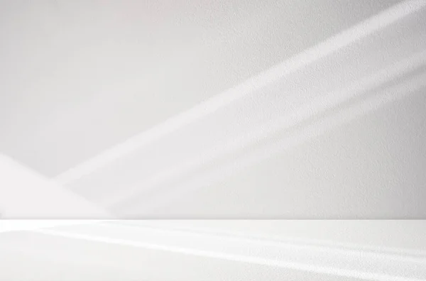 Latar Belakang Studio Beton Dinding Putih Dengan Bayangan Dan Efek — Stok Foto