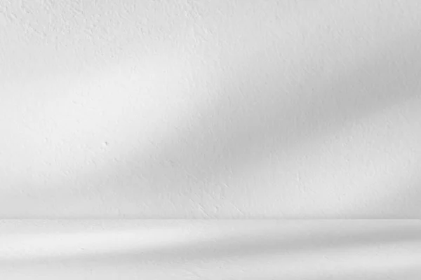โอผน ขาวพ นหล นหล องซ เมนต างเปล าของห องคร แสง — ภาพถ่ายสต็อก