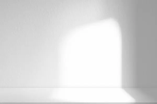 โอผน ขาวพ นหล นหล องซ เมนต างเปล าของห องคร แสง — ภาพถ่ายสต็อก