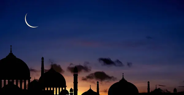 Islamic Background Silhouette Mosques Dome Crescent Moon Dusk Sky Twilight — Stok Foto