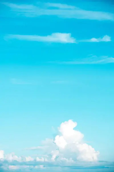 Sky Blue Cloud Háttér Summer Clear Sky Reggel Tengerparton Gyönyörű — Stock Fotó