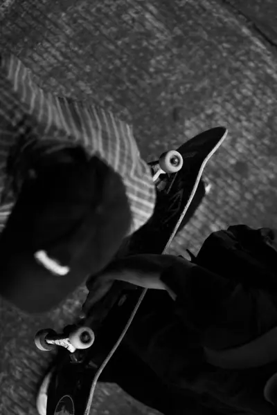 Skateboardåkare Eller Åkare Träffas Och Spela Gatan Freestyle Firar Världen — Stockfoto