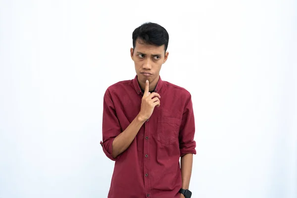 Asiático Homem Negócio Estudante Conceito Vestindo Vermelho Casual Camisa Pensando — Fotografia de Stock