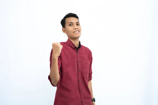 Asyalı Bir Adam Adamı Öğrenci Konsepti Kırmızı Günlük Gömlek Giyen — Stok fotoğraf