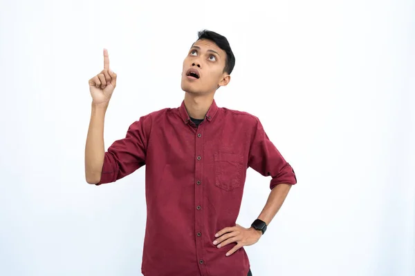 Asijský Muž Podnikatel Nebo Studentský Koncept Červené Ležérní Košili Ukazující — Stock fotografie