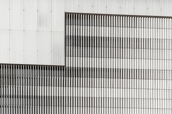 Gündüz modern ofis binası