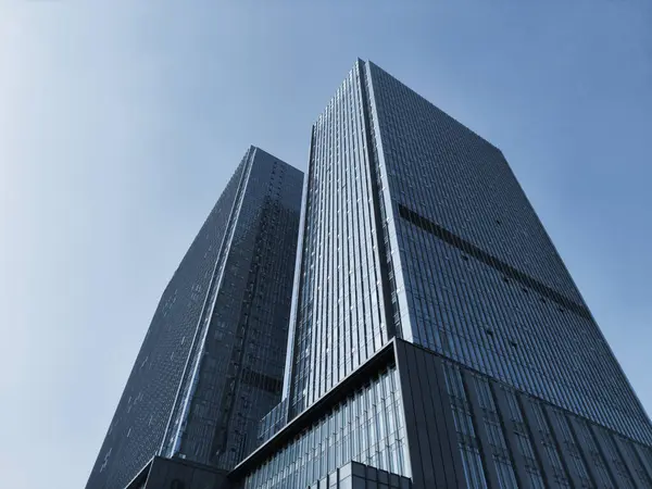 Gündüz modern ofis binası