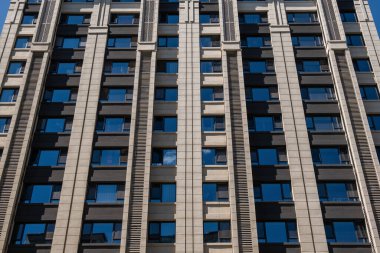 Gün boyunca kentsel konutlar