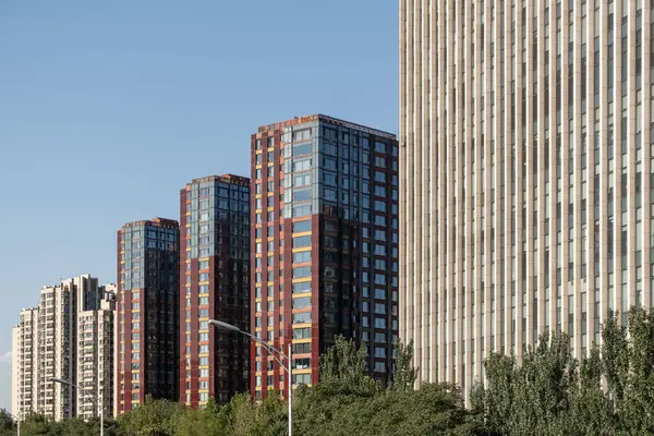 Gündüz modern ofis binası