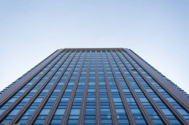 Gündüz modern ofis binası