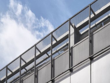 Gündüzleri modern ofis tavanı