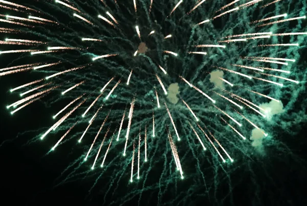 Feuerwerk Aus Nächster Nähe Foto Feuerwerk Erhellt Den Himmel Mit — Stockfoto