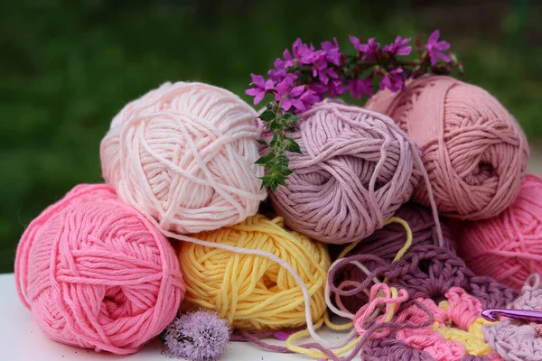 Soft Pink Yellow Balls Cotton Yarn Close Photo Hobby Leisure — Stock Photo, Image