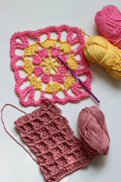 Yellow Pink Crochet Pattern Easter Crochet Ideas Fluffy Soft Cotton — Stock Photo, Image