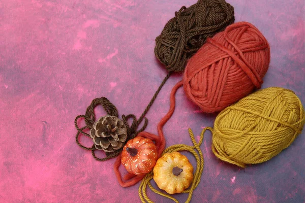 Autumn Still Life Pumpkins Yarn Balls Red Background Copy Space — Stock Photo, Image