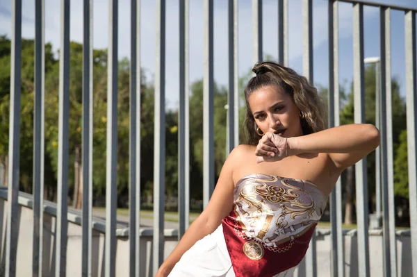 Latin Hispanic Girl Young Beautiful Dancing Modern Dance Street Outdoors — Fotografia de Stock