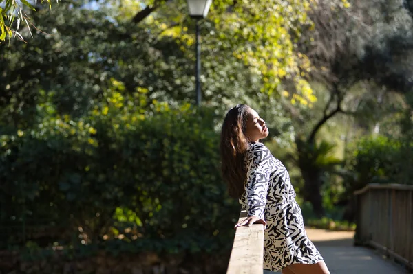 Young Woman Beautiful Latin South American Short Dress Zebra Pattern — ストック写真
