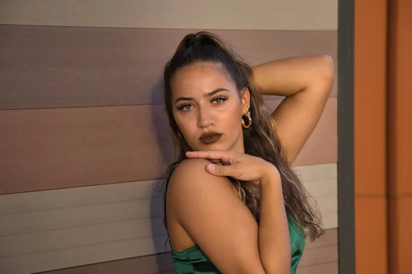 Latin Hispanic Girl Young Beautiful Green Eyes Large Eyelashes Looking — Φωτογραφία Αρχείου