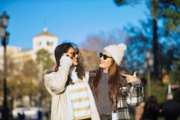 Two Women Young Beautiful Sweater Sunglasses Coat One Wool Hat — Fotografia de Stock