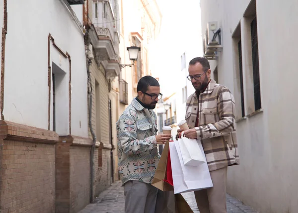 Real Marriage Gay Couple Lonely Street Hands Full Shopping Bags — Stock Photo, Image