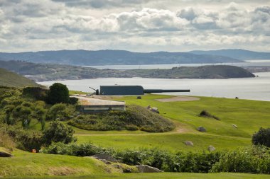 Santa Maria de Azogue 'un Gotik tarzı kilisesi. Mimarlık, kiliseler, din, çanlar, gotik, ortaçağ.