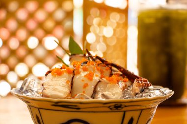 Japon deniz ürünleri saşimi çeşitleri