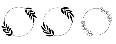 Çiçek çelengini yapraklar ve böğürtlenlerle, defne çelengi tasarım elementleriyle ayarla.