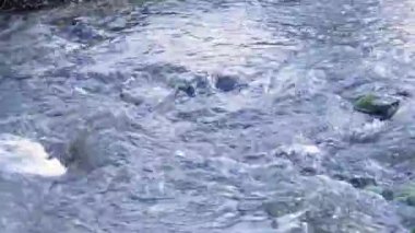 Jura 'daki Hrisson Şelalesi manzarası