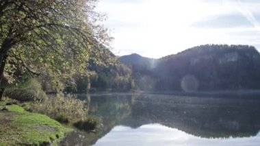 Jura 'da bir göl manzarası