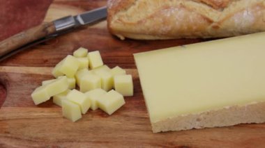 İlçenin bir parçası tahtanın üzerinde