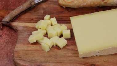 İlçenin bir parçası tahtanın üzerinde