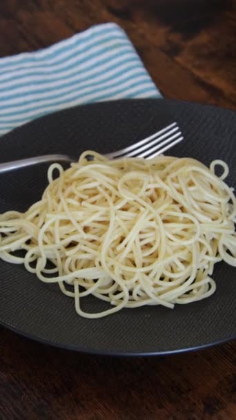 Assiette Spaghettis Gros Plan Sur Une Table — Video