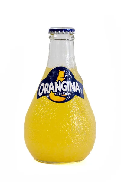Orangina Marka Szklana Butelka Napoju Bezalkoholowego — Zdjęcie stockowe
