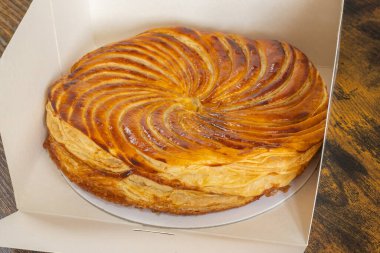 galette des rois, close-up, in a plate