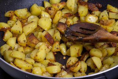 hash browns in a skillet