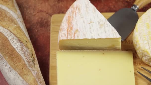 Close Cheese Platter Table — Stockvideo