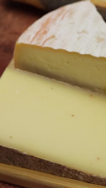 Close Cheese Platter Table — Vídeo de stock