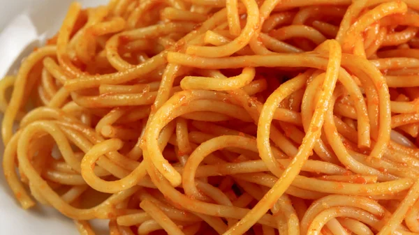 Piatto Spaghetti Con Salsa Pomodoro Vicino — Foto Stock