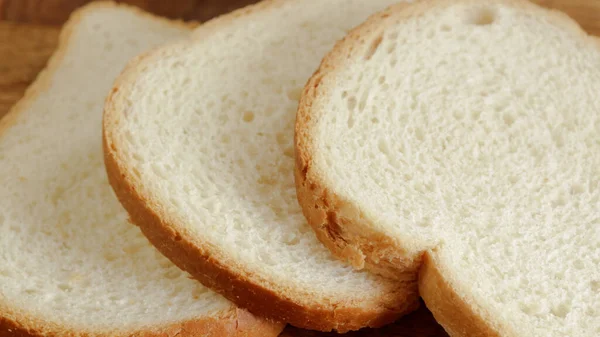 Beyaz Ekmek Dilimleri Yakın Plan Masanın Üstünde — Stok fotoğraf
