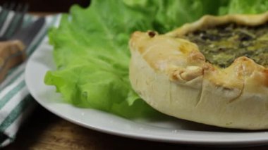 Tabaktaki pırasa alevi