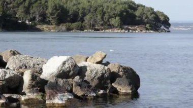 Istres 'deki Berre göletinde Ranquet plajı.