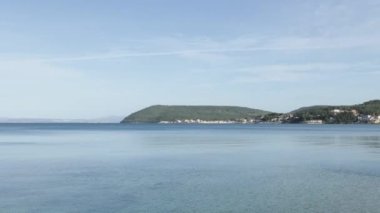 Istres 'deki Berre göletinde Ranquet plajı.