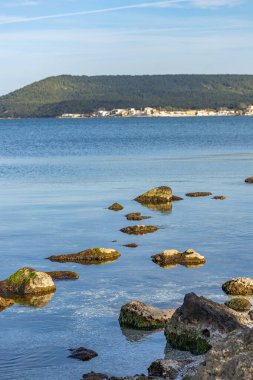 Istres 'deki Berre göletinde Ranquet plajı.