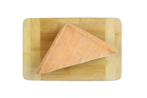 白い背景に閉じ込められたマリレスチーズは — ストック写真